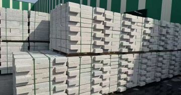 六盘水芝麻白路沿石