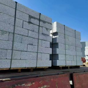 六盘水 路沿石装车出货