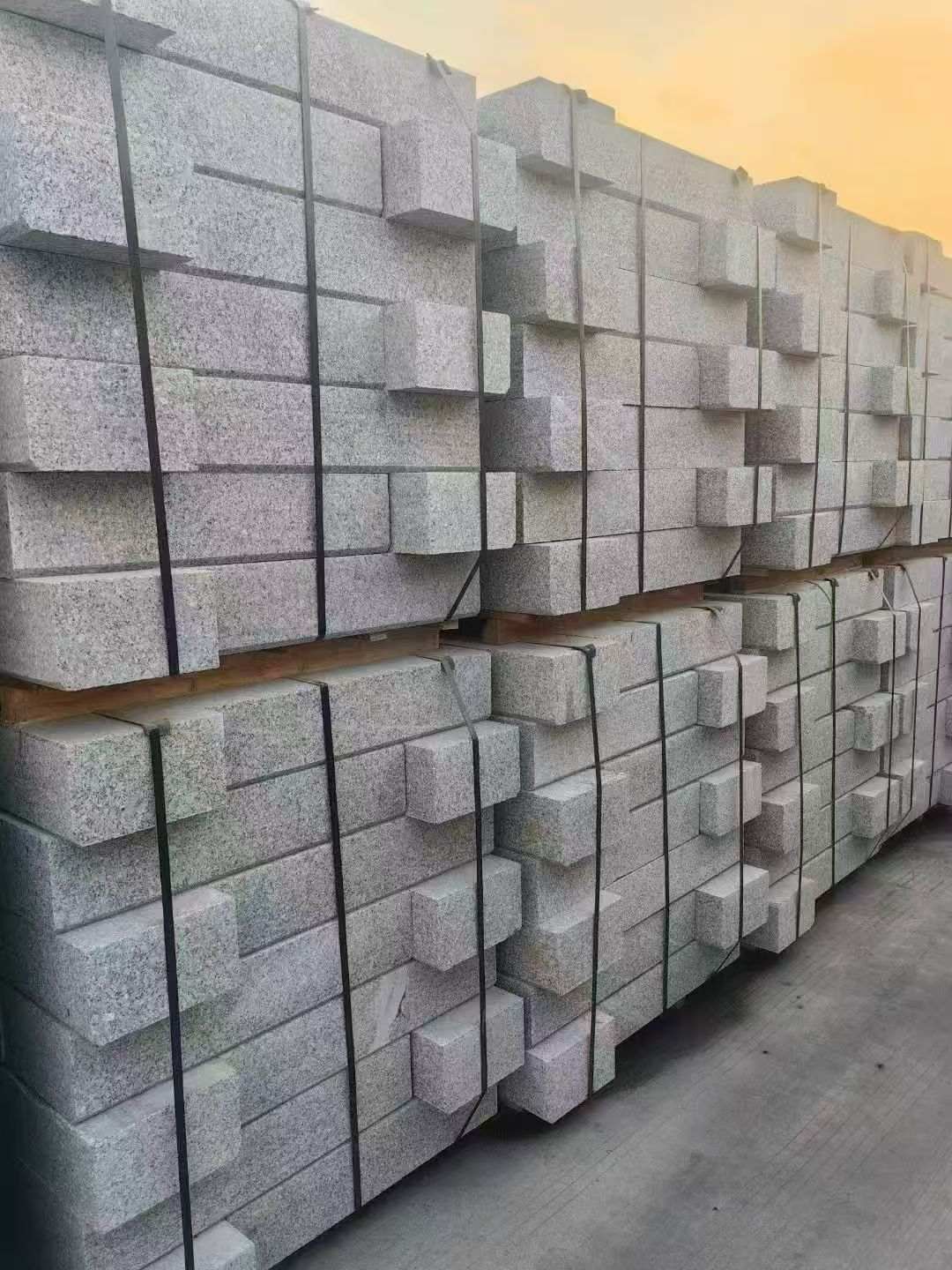六盘水 芝麻白路沿石