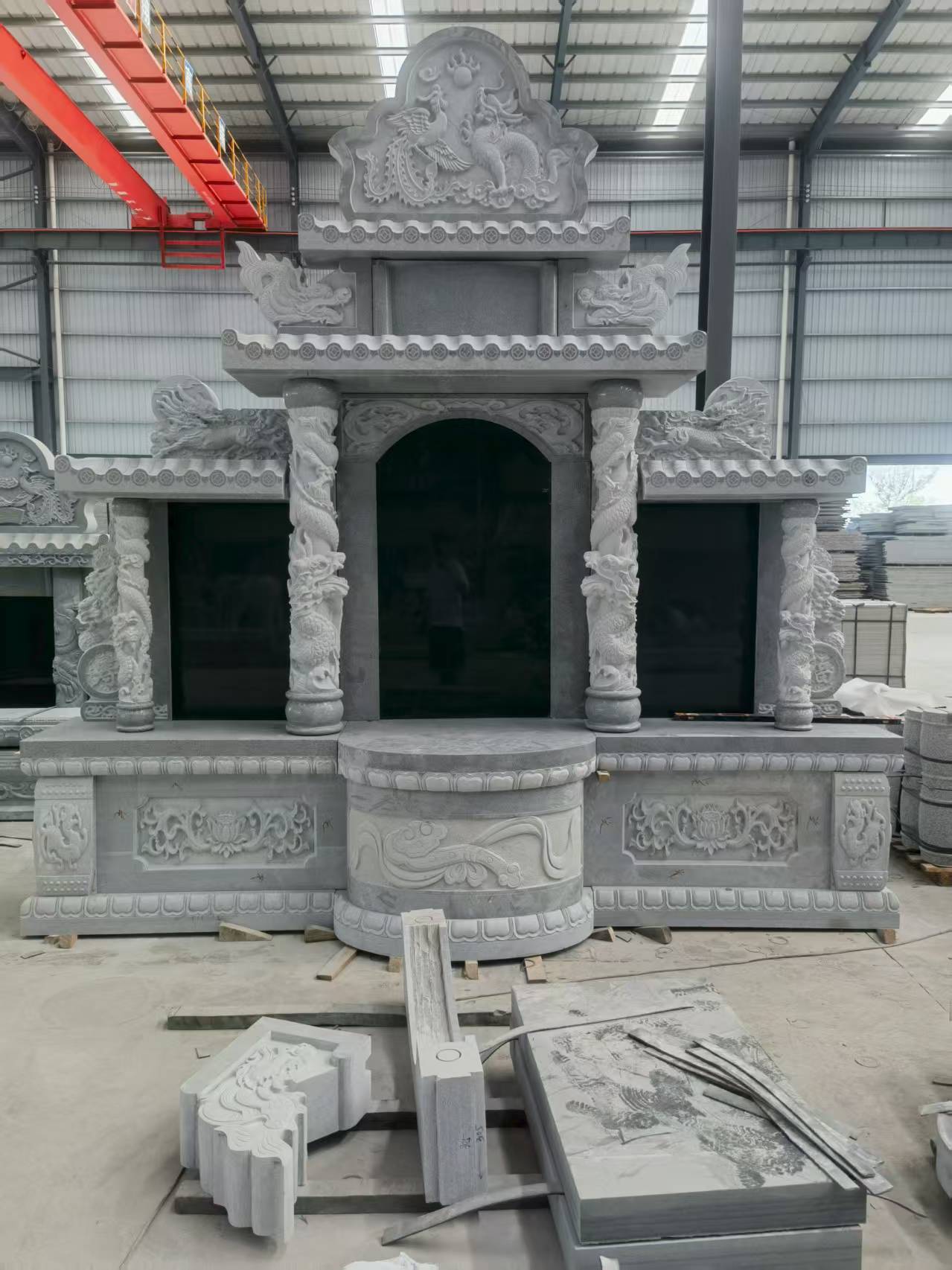 六盘水 芝麻灰高档墓碑，土墓，可定制