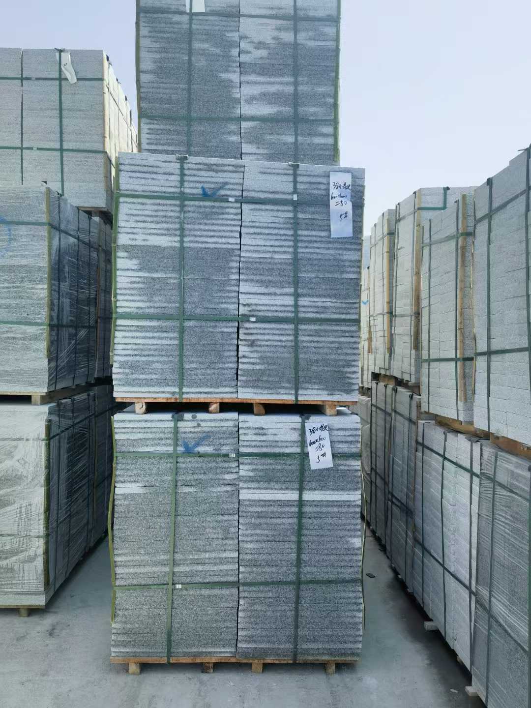 六盘水芝麻白地铺成品